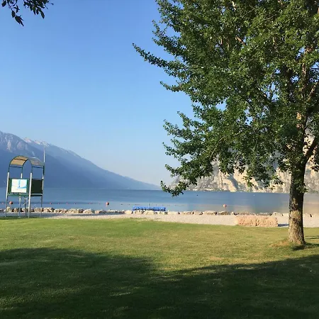 Appartamento Al Lago Riva del Garda Exterior photo