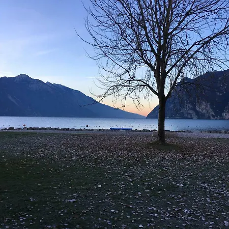 Appartamento Al Lago Riva del Garda Exterior photo